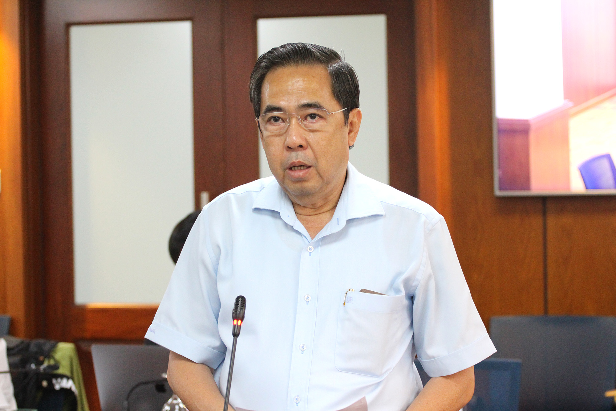 Đồng chí Nguyễn Văn Lâm, Phó Giám đốc Sở LĐTB&XH TP. Hồ Chí Minh cho thông tin tại buổi họp báo.
